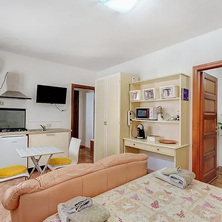 Attico Bella Vista Гостевой дом Синискола