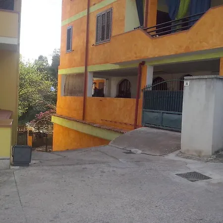 Attico Bella Vista Apartment *